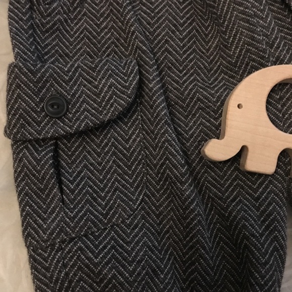 2T Boy Uniqlo Herringbone Jogger Shorts - Picture 3 of 5